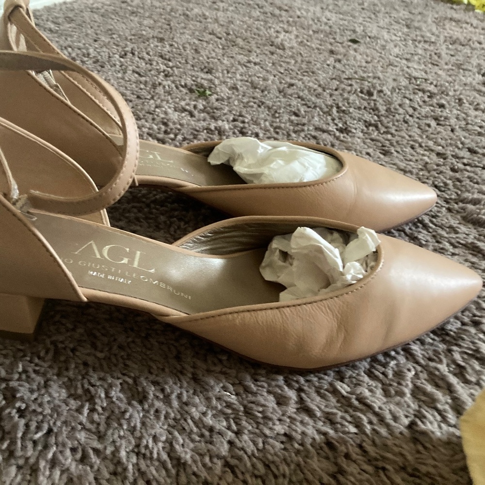 AGL Buttery Soft low heel